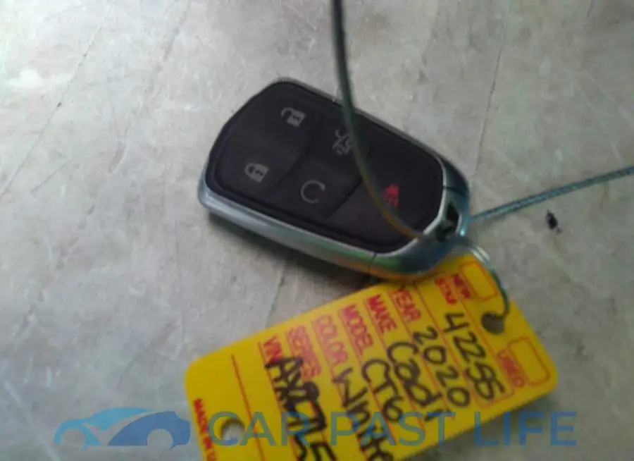1G6KE5RS6LU101183# 11