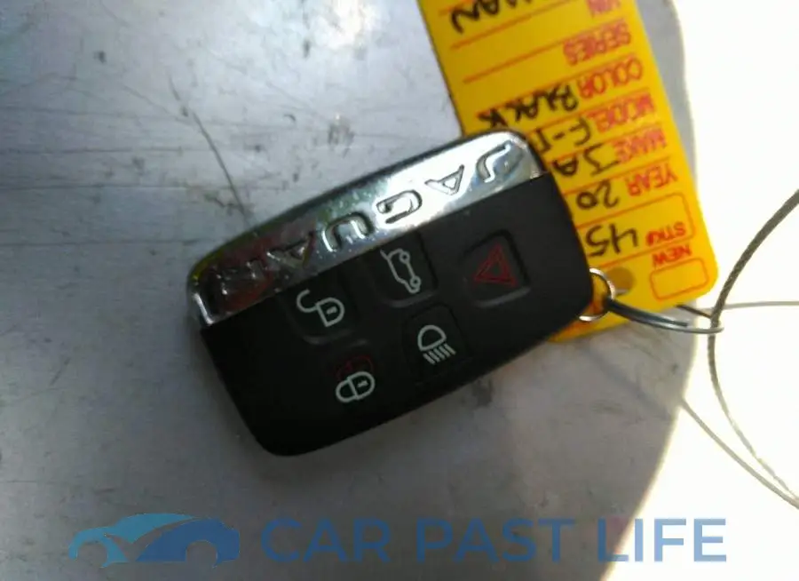 SADCJ2BV6HA884647# 11