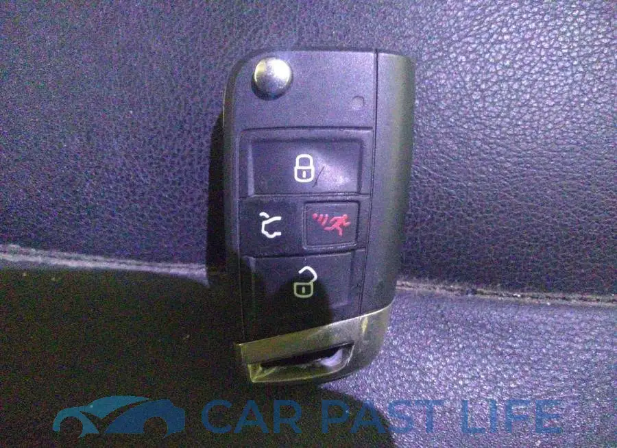 3VW547AU7HM021597# 11