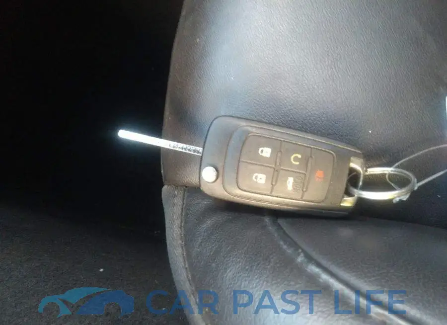 2G4GT5GX7F9177659# 11