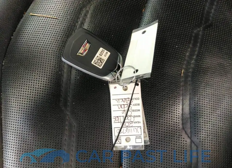 1G6KD5RS7JU116730# 11