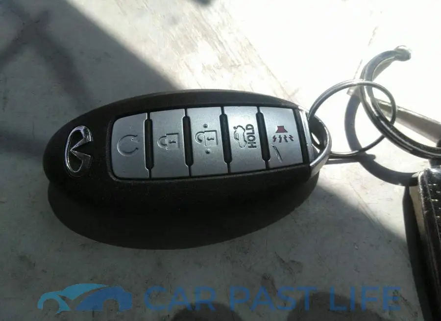JN1EV7EK8HM361106# 11