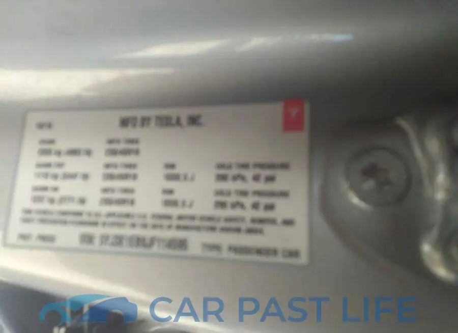 5YJ3E1EB9JF114595# 9