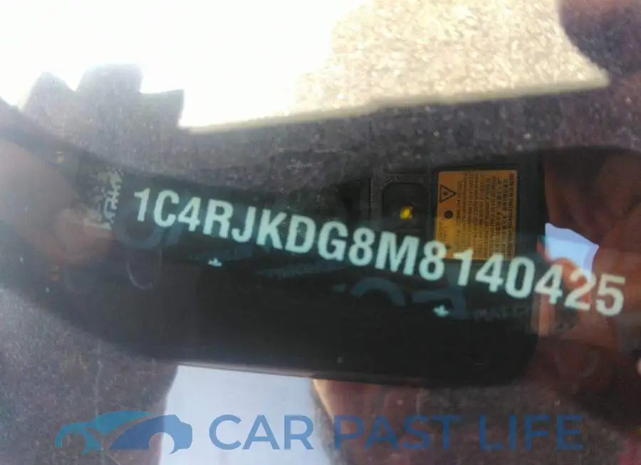 1C4RJKDG8M8140425# 9