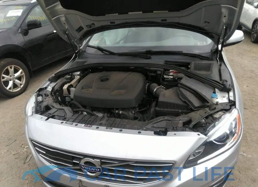 LYV402TM8HB140839# 10
