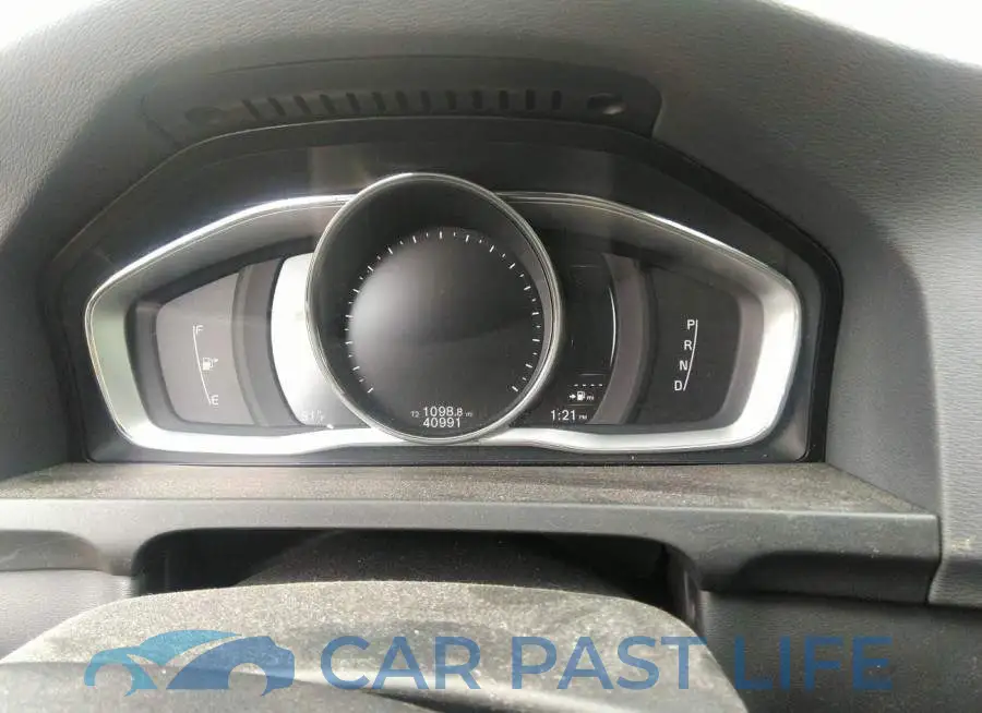 LYV402TM8HB140839# 7