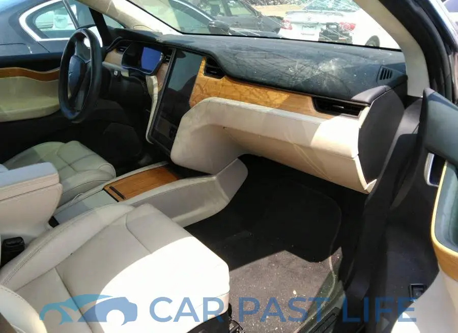 5YJXCAE21JF108944# 5