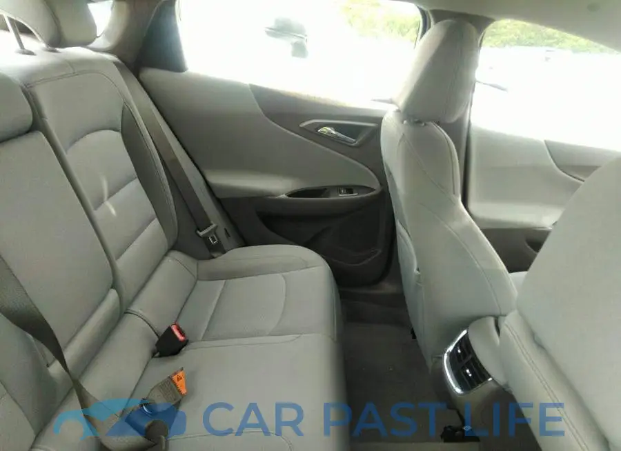 1G1ZD5ST9NF109179# 8