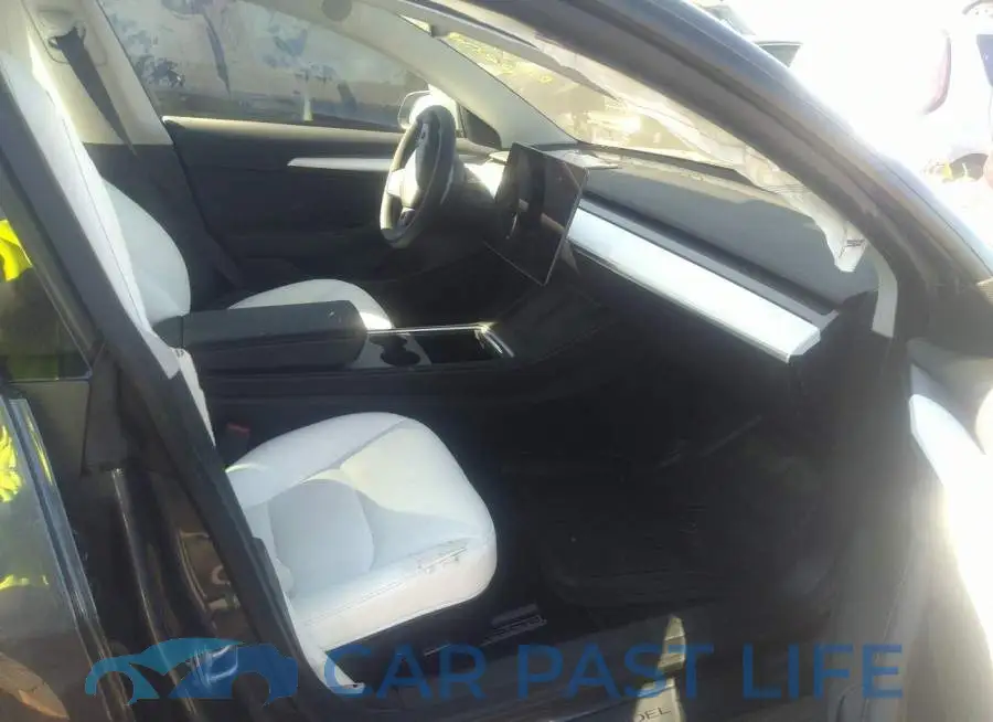 5YJ3E1EB9NF115090# 5