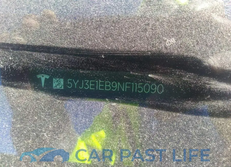 5YJ3E1EB9NF115090# 9