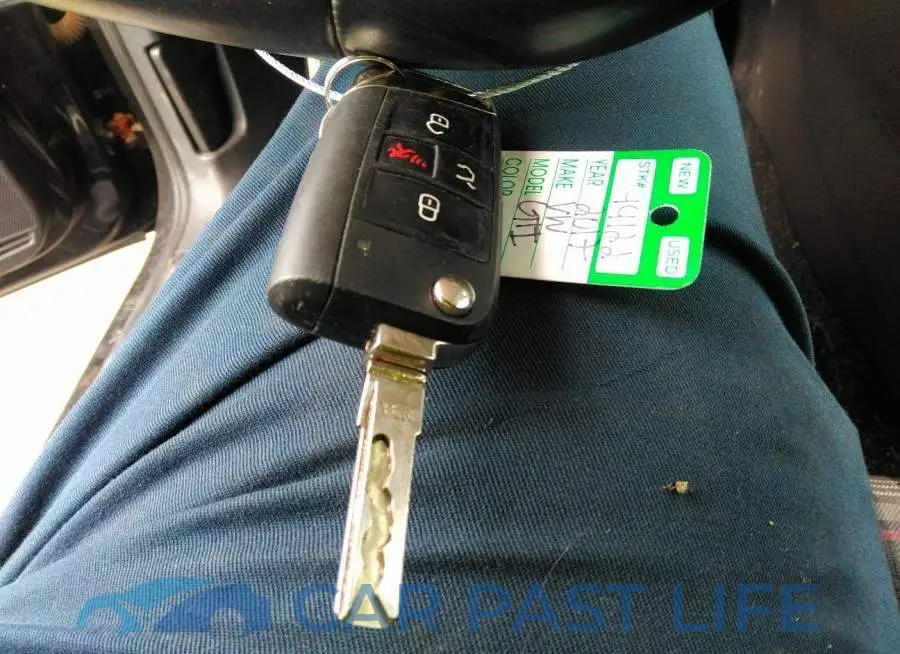 3VW5T7AU6HM018497# 11