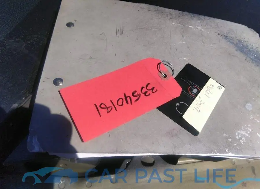 5YJ3E1EB7JF128673# 11