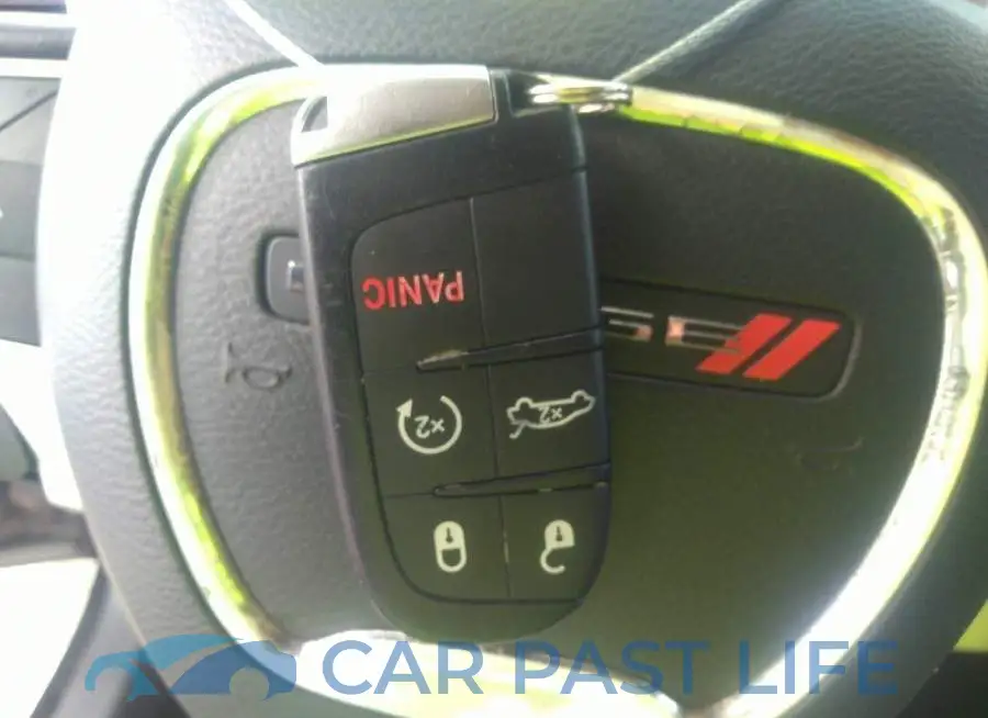 2C3CDXHG3HH556438# 11