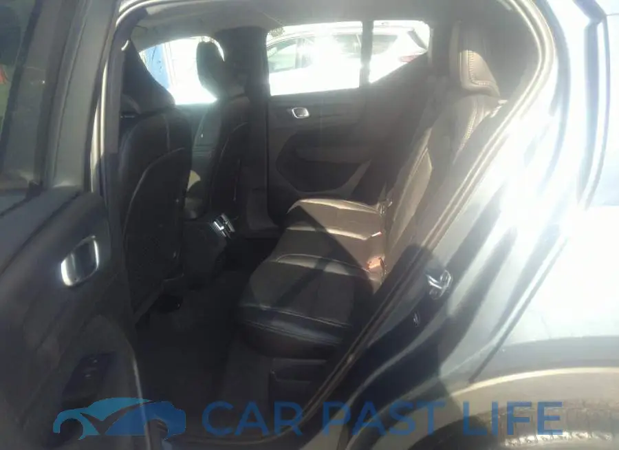 YV4162UK6M2421772# 8