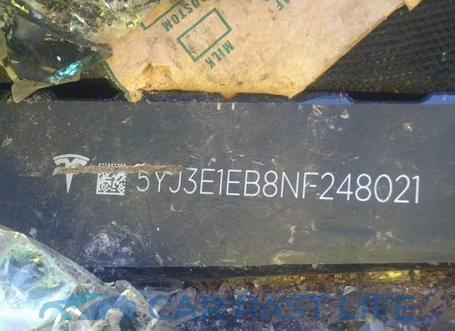5YJ3E1EB8NF248021# 9