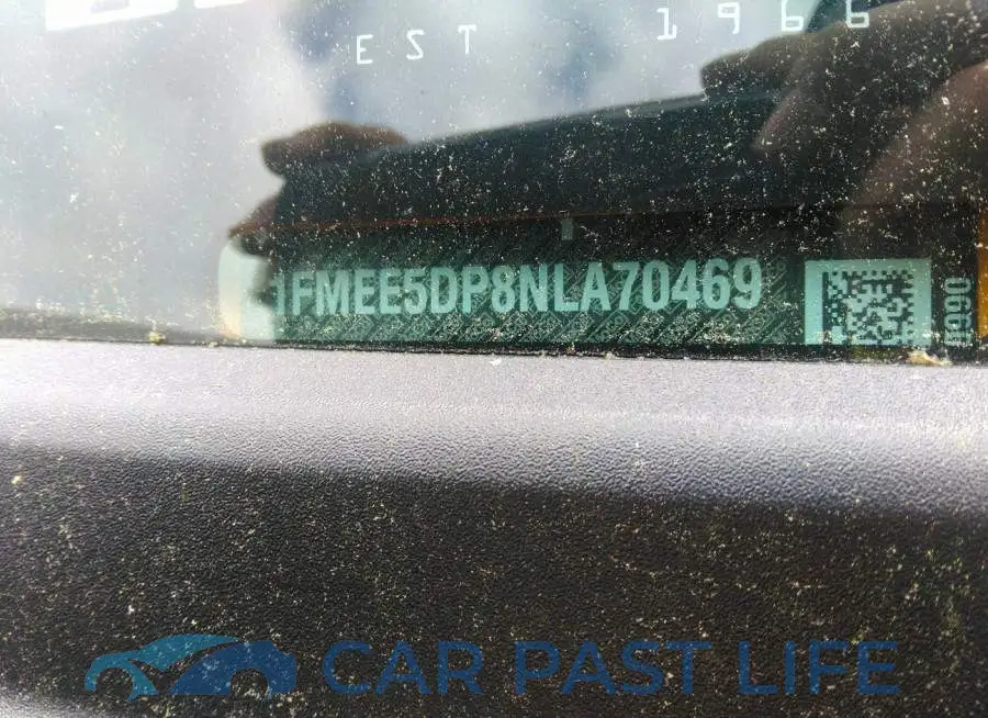 1FMEE5DP8NLA70469# 9