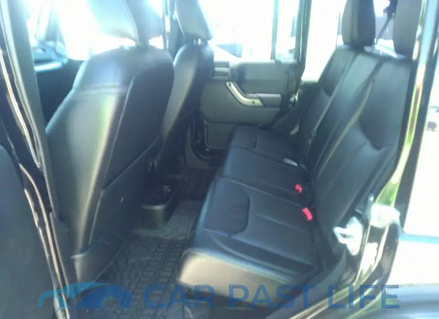 1C4BJWEG1JL890846# 8