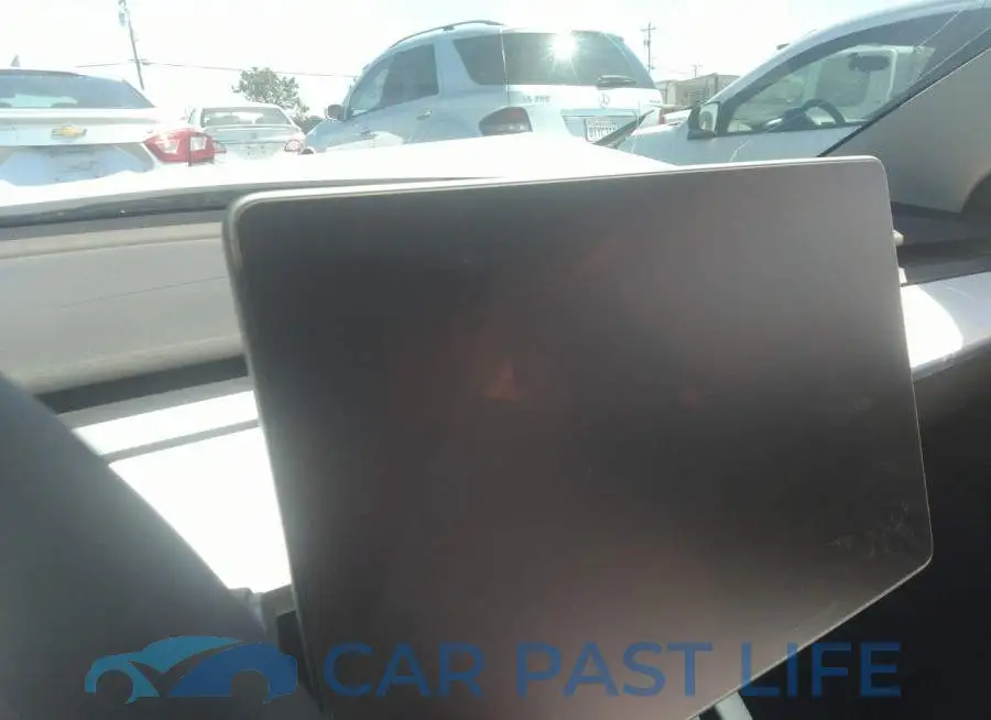 5YJ3E1EC1NF242036# 7