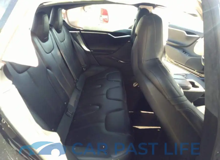 5YJSA1E29FF105829# 8