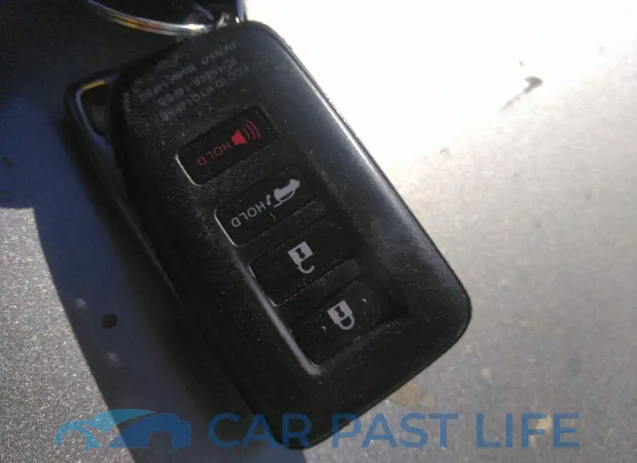 2T2BZMCA6HC128587# 11