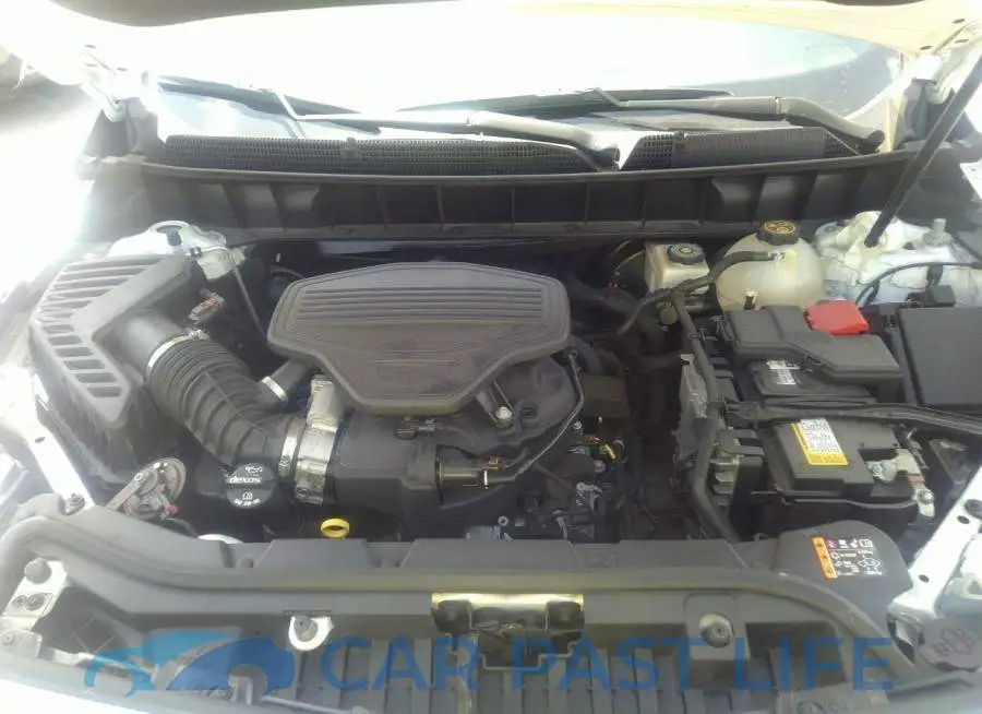 1GYKNARS2JZ123715# 10