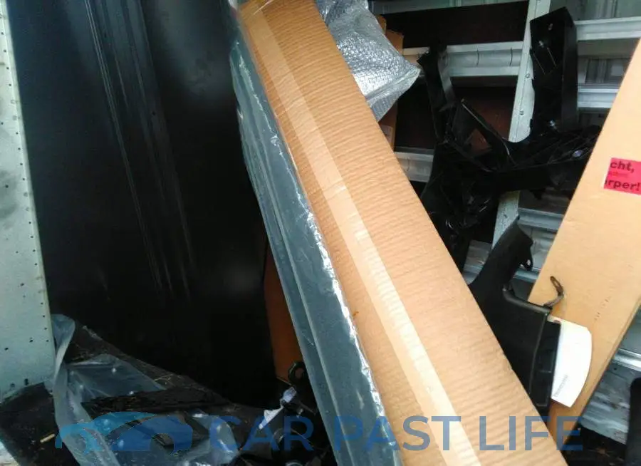 WD3PF0CD7KP038132# 8
