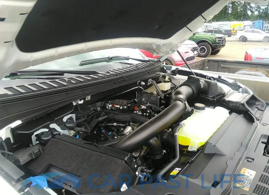 5LMJJ2LT9NEL08158# 10