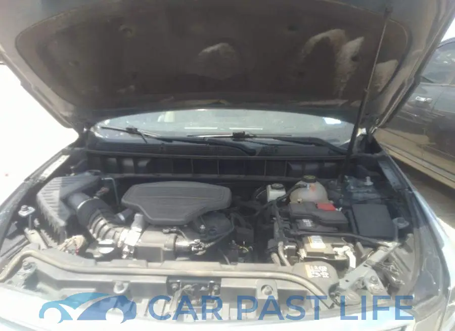 1GYKNCRS3JZ229733# 10