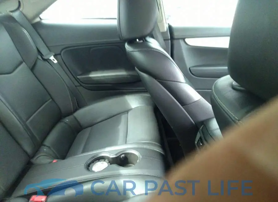 1G6AB1RX7G0161012# 8