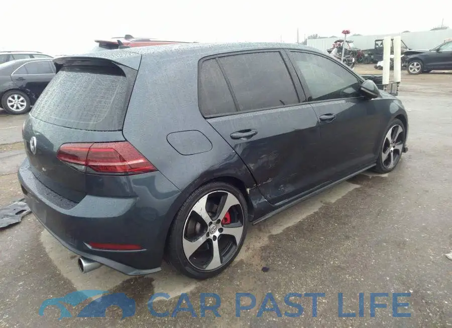 3VW5T7AU0KM002819# 4