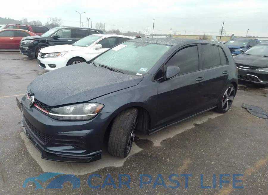 3VW5T7AU0KM002819# 2