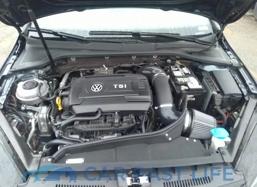 3VW5T7AU0KM002819# 10