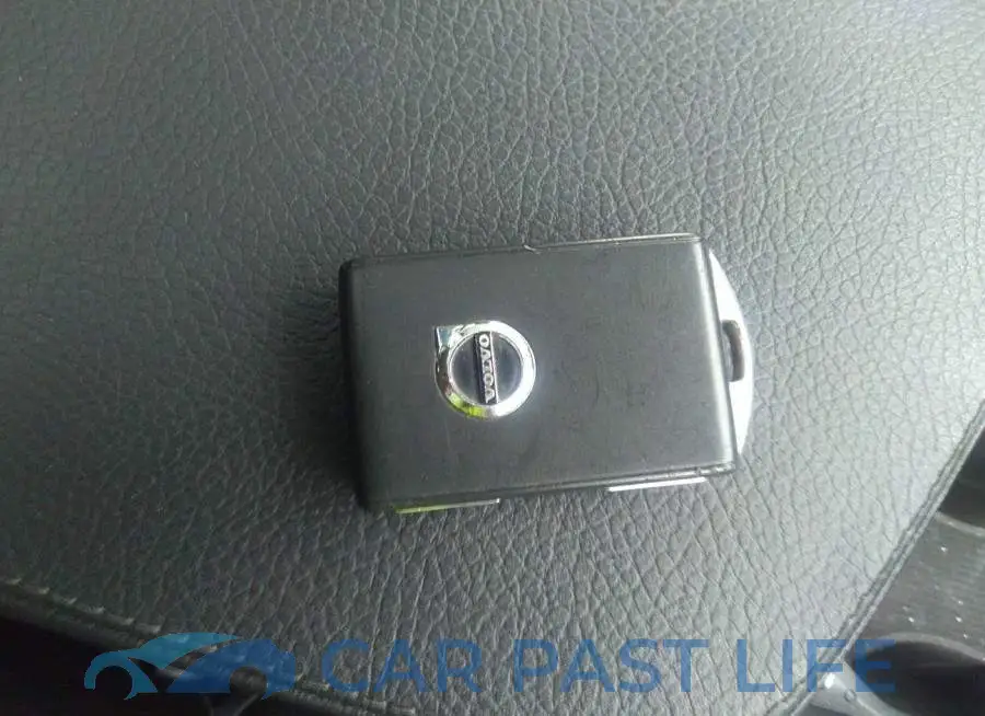 YV4A22PK7G1025237# 11