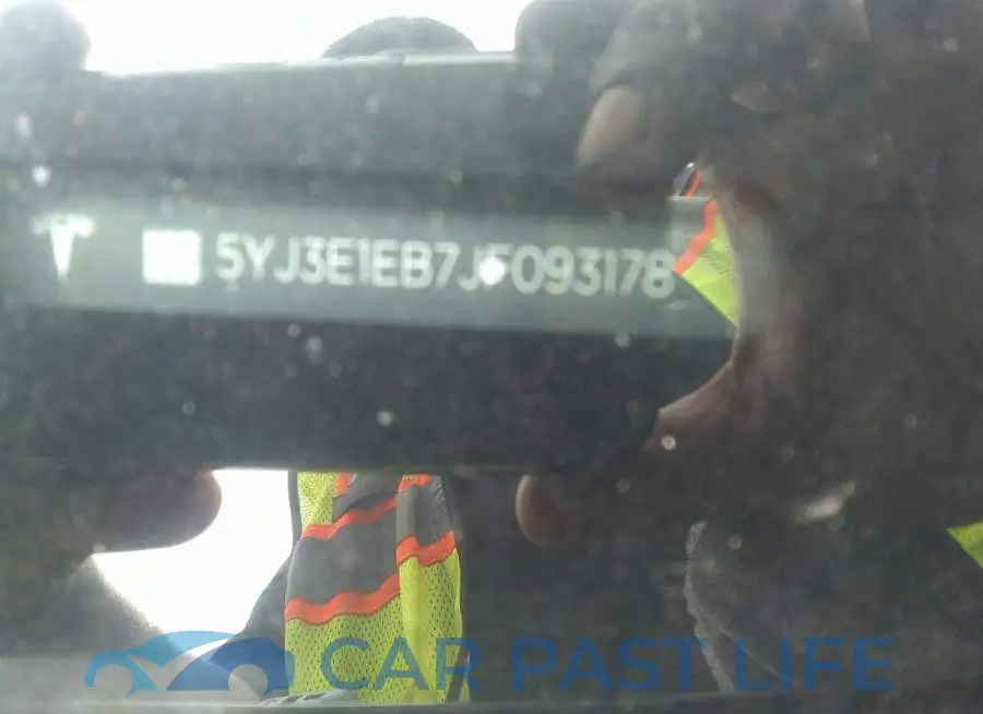 5YJ3E1EB7JF093178# 9