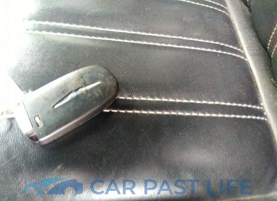 2C3CCAGG8HH558106# 11
