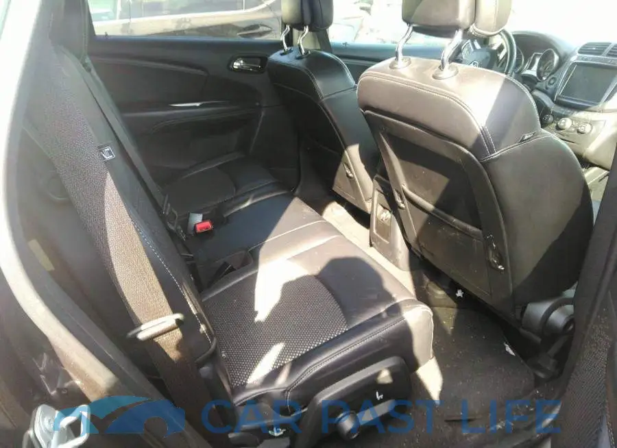 3C4PDCGB0LT264046# 8