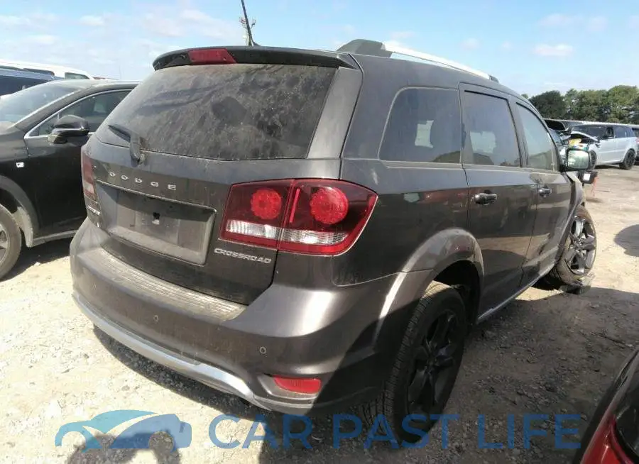 3C4PDCGB0LT264046# 4