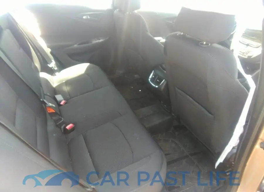 1G1ZD5ST5JF252219# 8