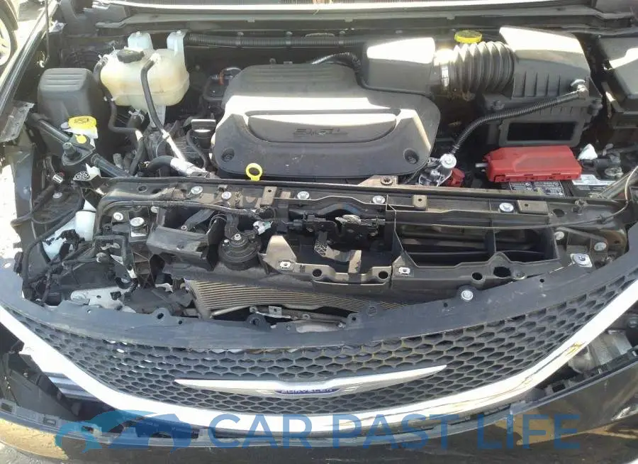 2C4RC1BG0KR720776# 10