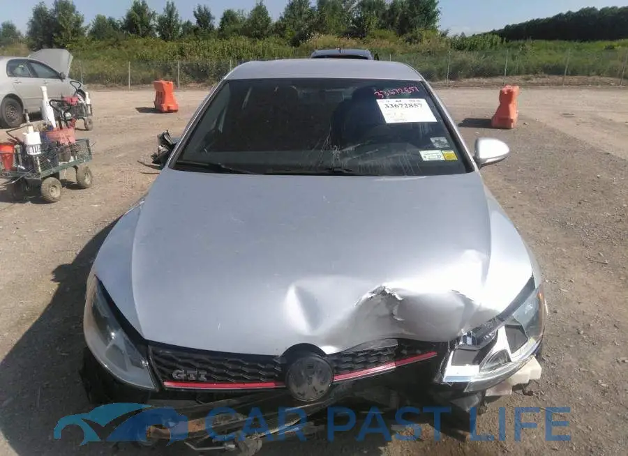3VW4T7AUXFM032833# 6