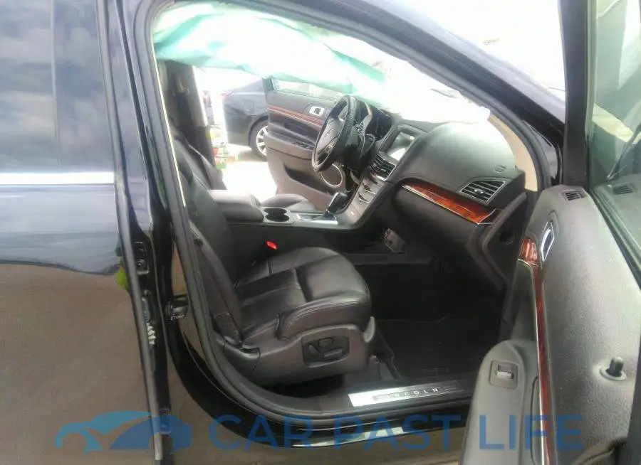 2LMHJ5FK9JBL02179# 5