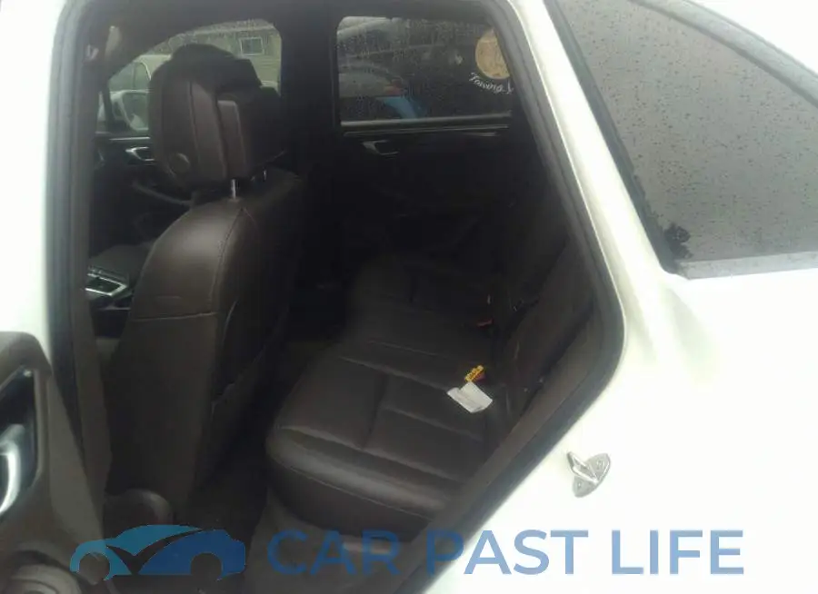 WP1AA2A58JLB16147# 8