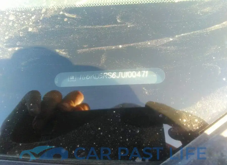1G6KD5RS6JU100471# 9