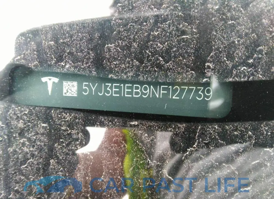 5YJ3E1EB9NF127739# 9