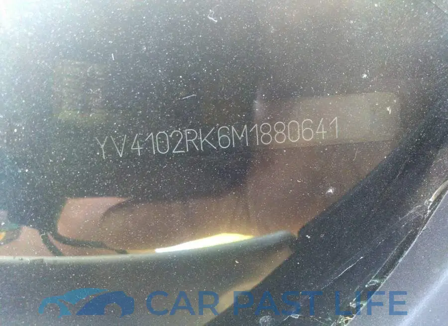 YV4102RK6M1880641# 9