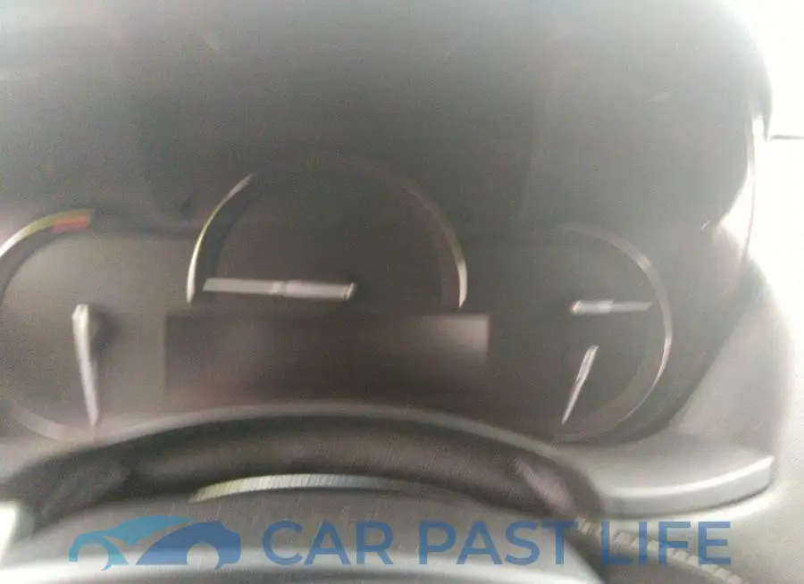 1G6AH5RX7H0110567# 7