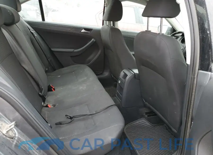 3VW267AJ1GM283262# 10