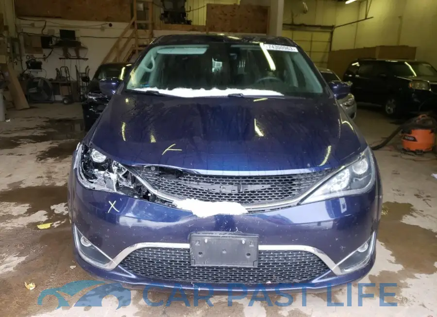 2C4RC1FGXKR555166# 5