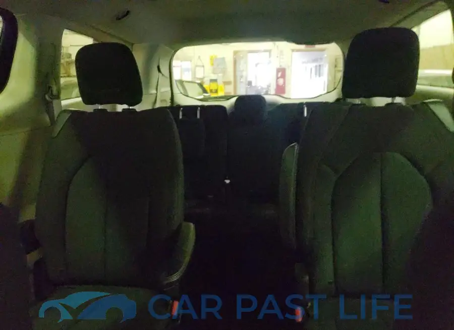 2C4RC1FGXKR555166# 10