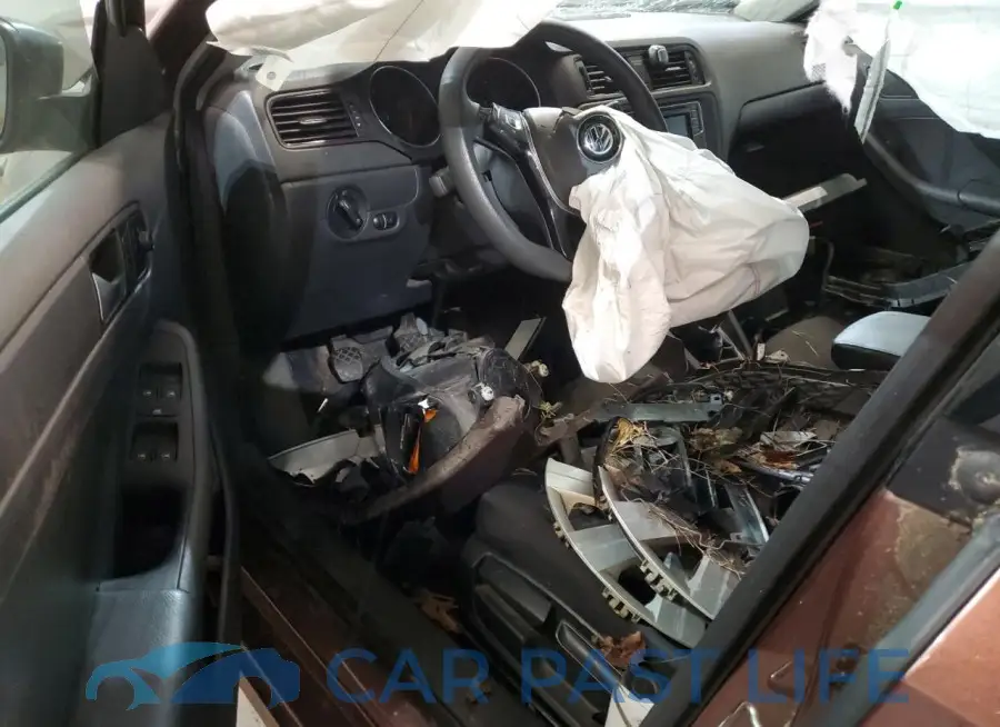 3VW167AJ0GM366239# 8
